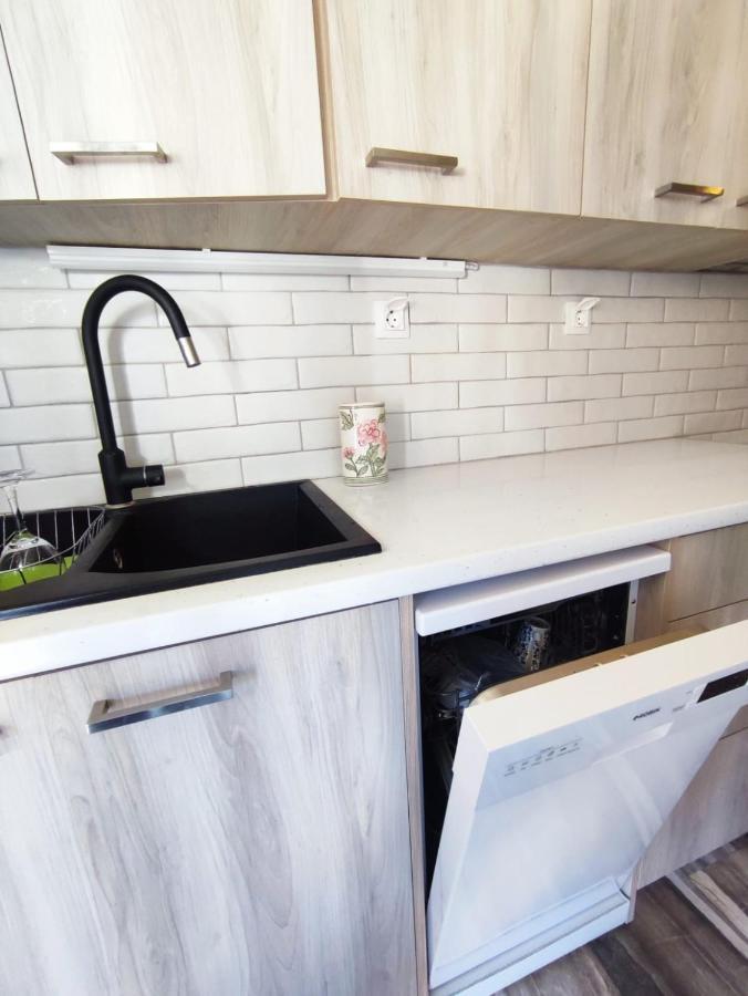 Lauren'S Charm Town Apartment Lefkada City Екстер'єр фото